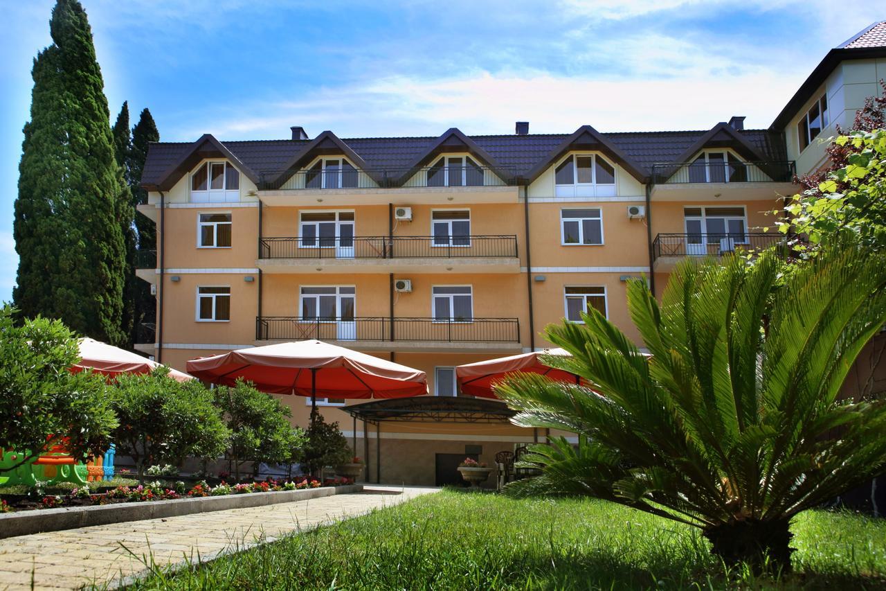 Hotel Kiparis 皮聪达 外观 照片