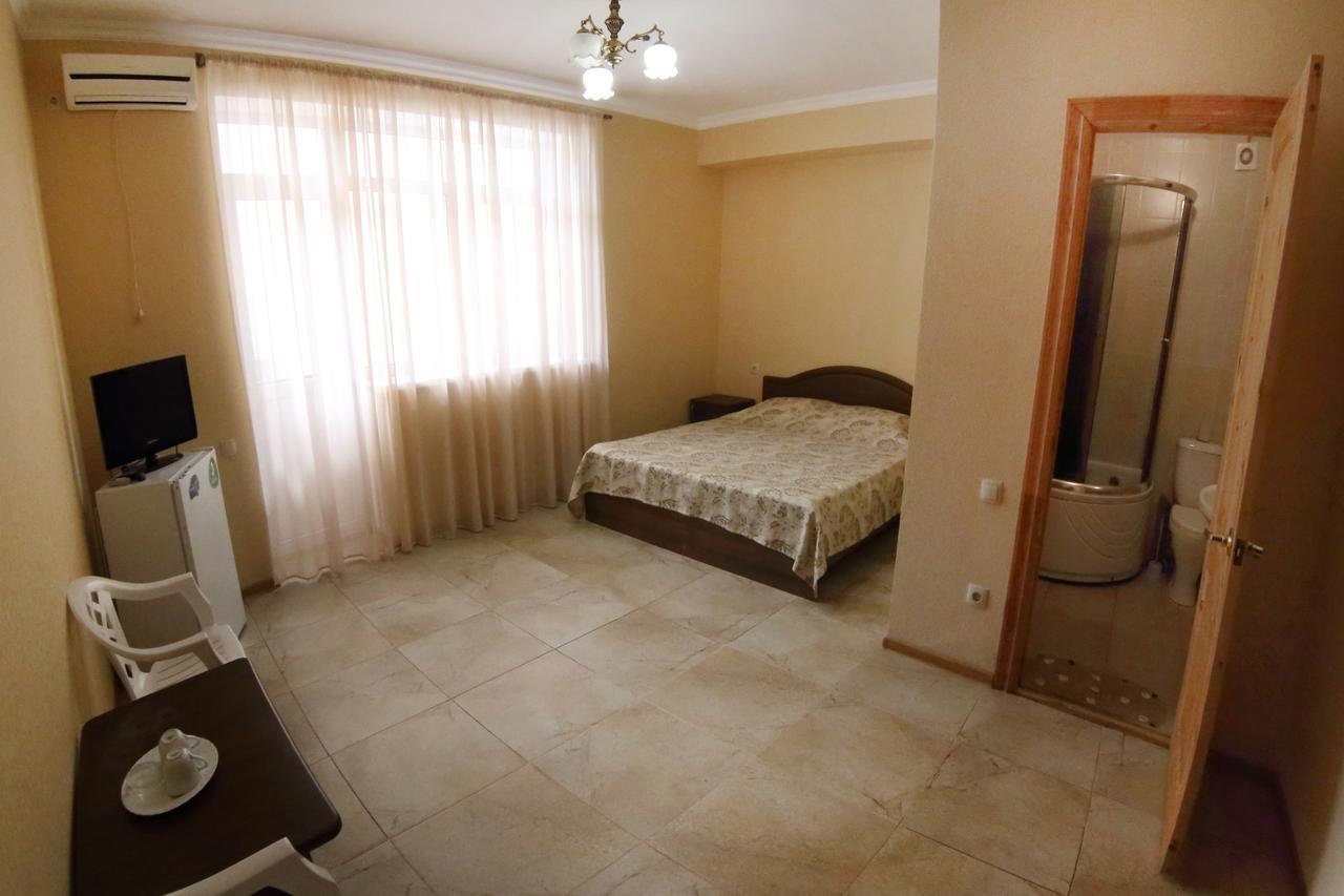 Hotel Kiparis 皮聪达 外观 照片