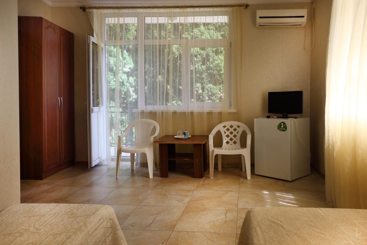 Hotel Kiparis 皮聪达 外观 照片