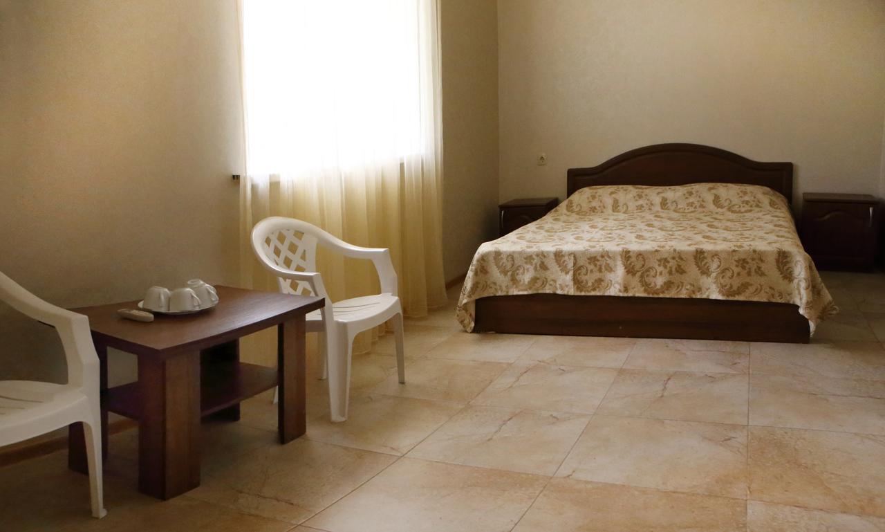 Hotel Kiparis 皮聪达 外观 照片